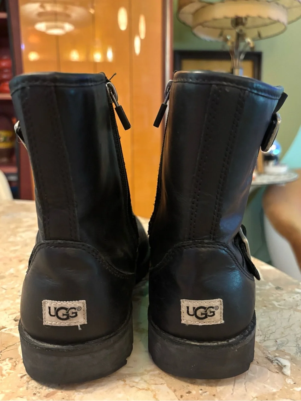 UGG Girls Black Leather Zip Boots Fits Women’s 6.5
